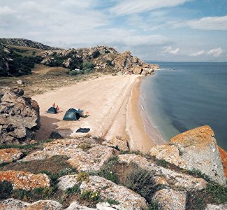The Crimean coast of the Sea of Azov: where and how to relax
