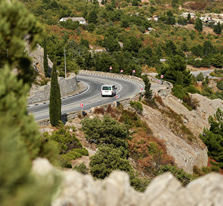 Where to go by car in Crimea: travel beyond the common guided routes