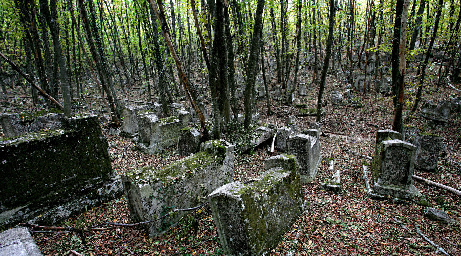 Crimean Karaite Balta-Tiymez cemetery