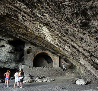 Chaliapin Grotto