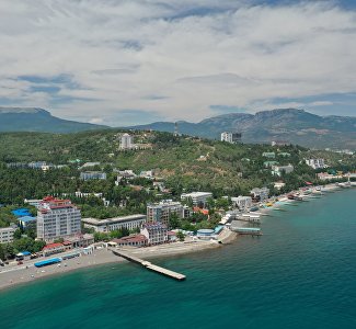 What resorts in Crimea Russians consider the best for recreation in early November