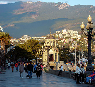 Yalta Lenin promenade