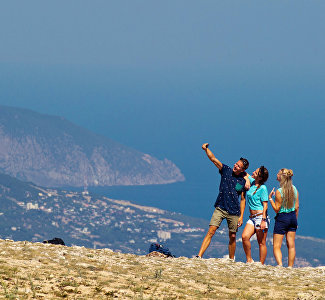 Tourist flow grows: since the beginning of the year more than 2 million tourists have spent their vacations in Crimea