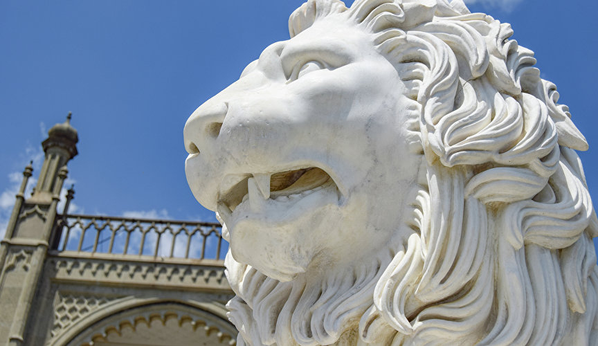 Lions from white marble for many decades have been “guarding” the Count's palace, being one of its symbols.