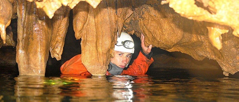 Extreme excursions in the Red Cave  
